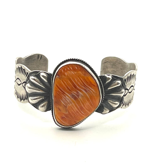 Spiny Oyster Cuff by Chimney Butte